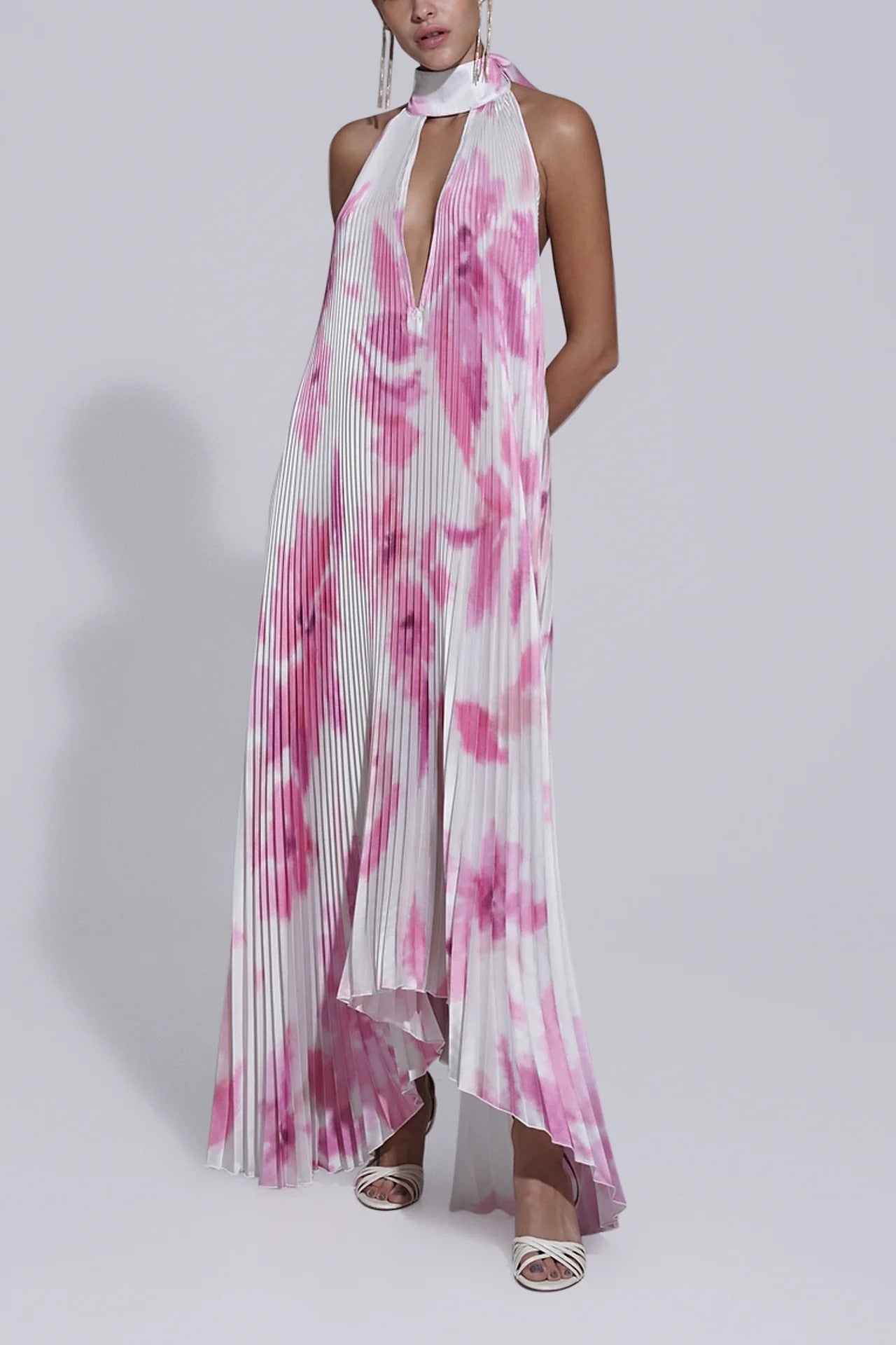 Elegant Deep V Halterneck Sleeveless Pleated Maxi Dress - Floral Print Summer Fashion